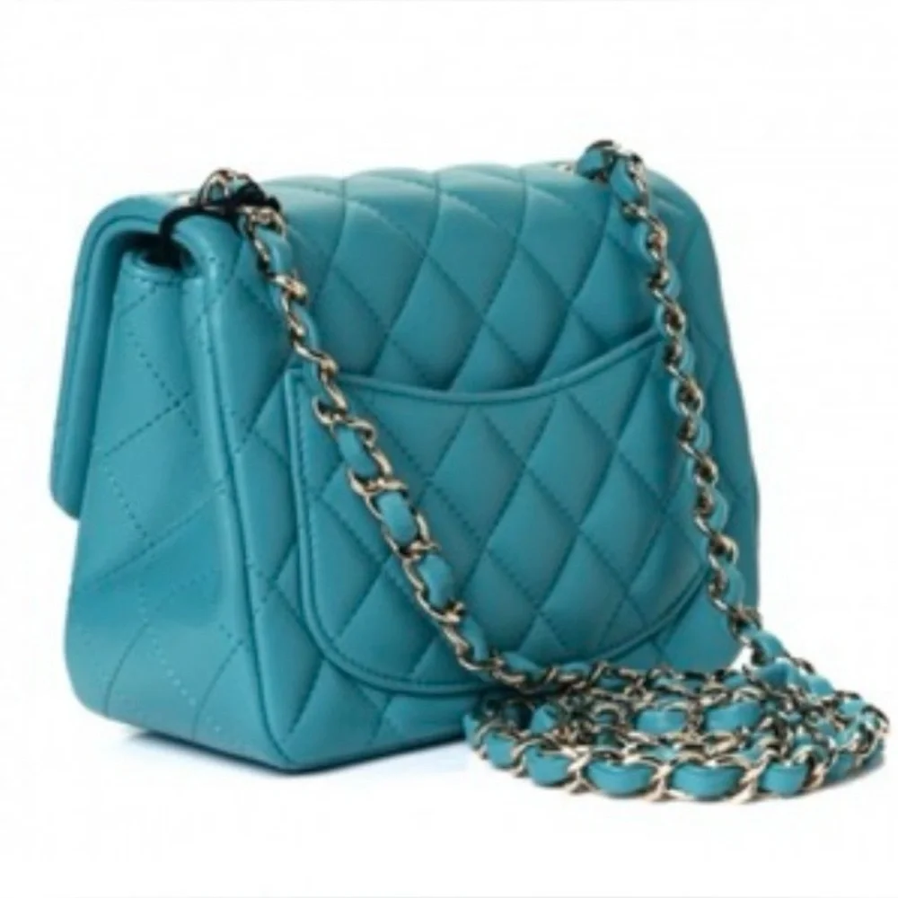 Like new Chanel mini square classic flap  in lambskin